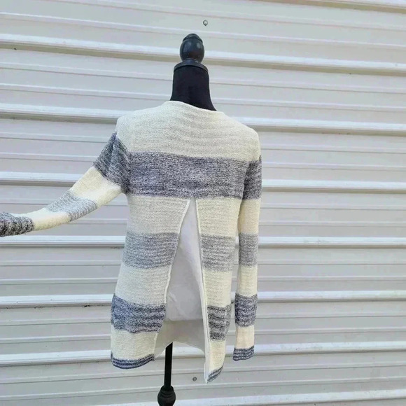 Calvin Klein Jeans Womens Striped Split-Back Sweater Contrast Ivory Gray M - Picture 2 of 12